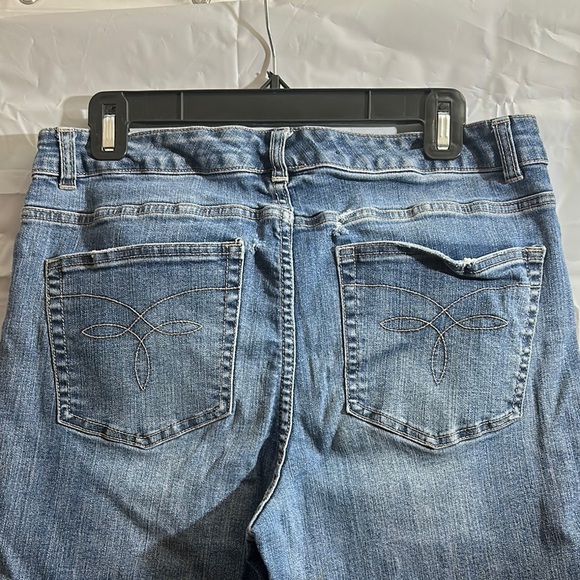 Chaps cropped Jeans with Vintage Fade size 12 - Picture 5 of 5